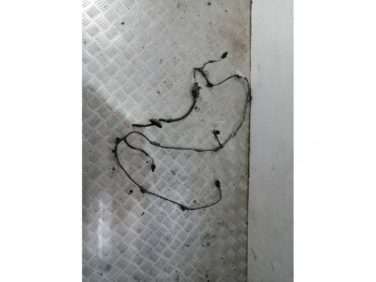 Новое Volkswagen Passat B7, 2012 г., OEM 3AF971104L, арт. 80419892