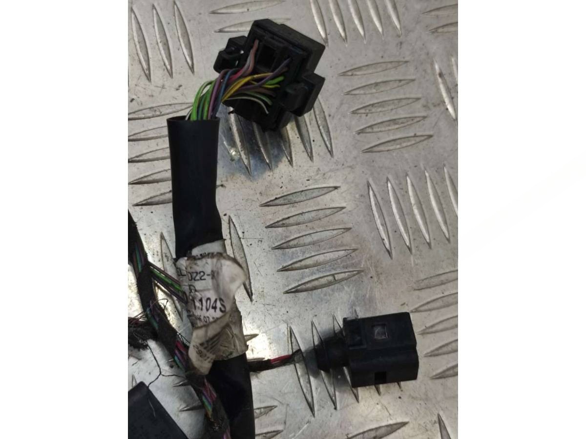 Новое Audi A8 D3, 2005 г., OEM 4E0971104S, арт. 81815202, фото 3