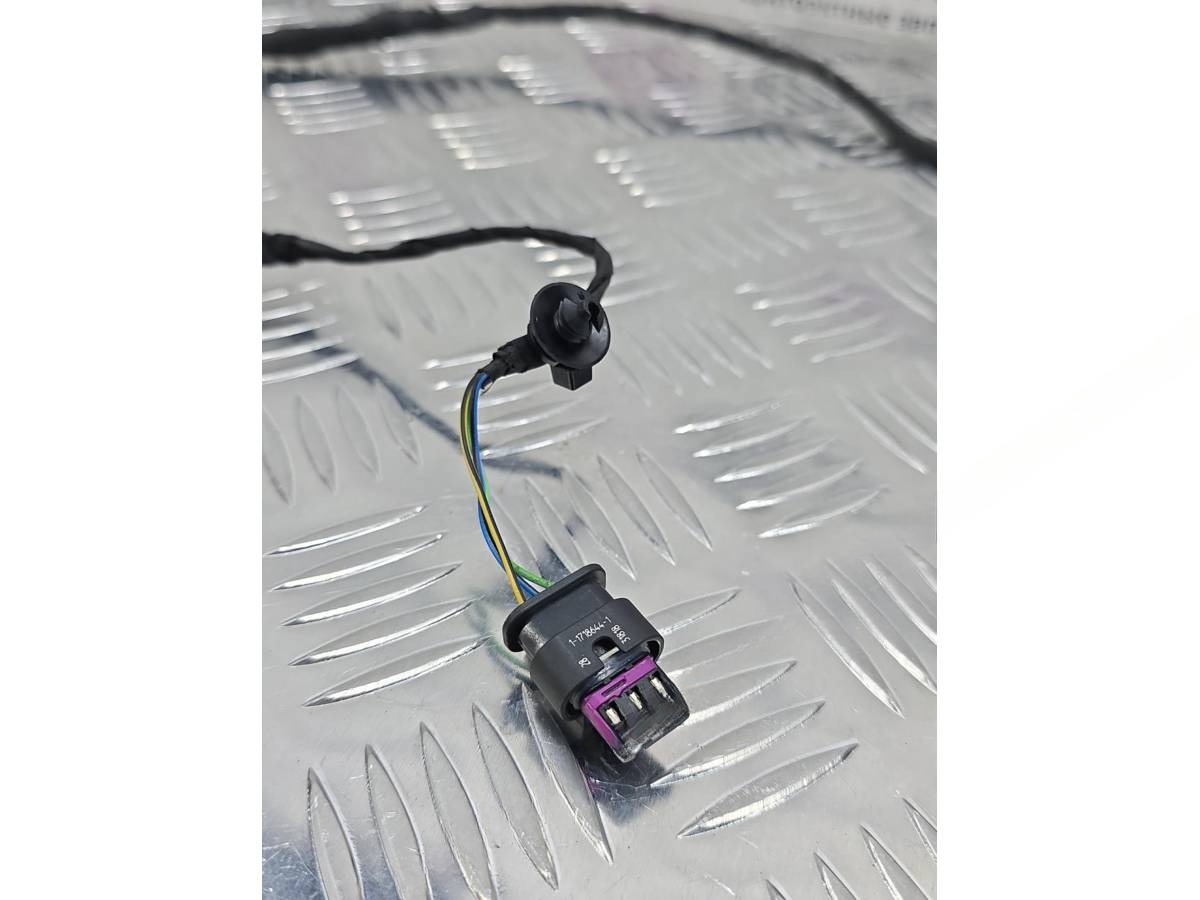 Новое BMW G20/G21, 2020 г., OEM 61128716973, арт. A000-26-10-1, фото 7