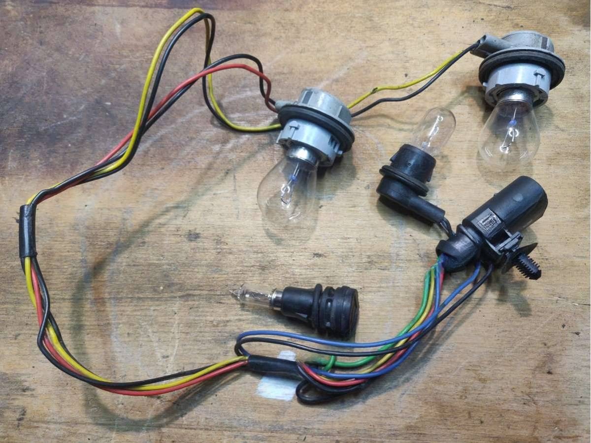 Новое Audi Q7 4L, 2013 г., OEM 4L0945221, арт. B948-11-3_2