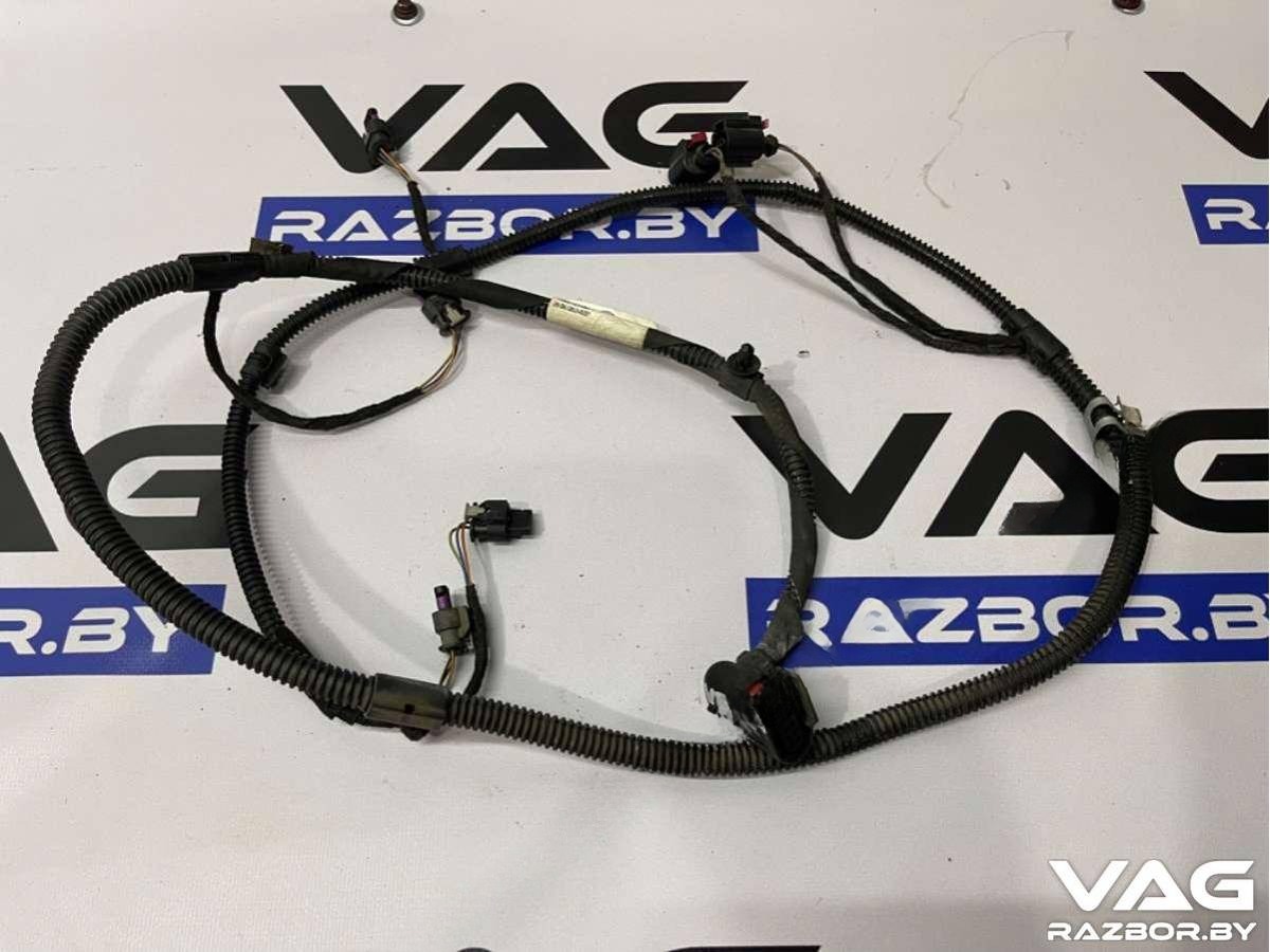 Новое Volkswagen Golf, 2014 г., OEM 5G0971104D, арт. BVR39-167