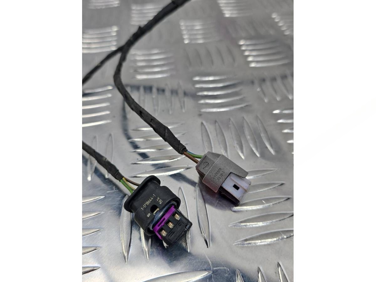 Новое BMW X6 F16, 2014 г., OEM 61129367698, арт. А052-26-10-1, фото 2