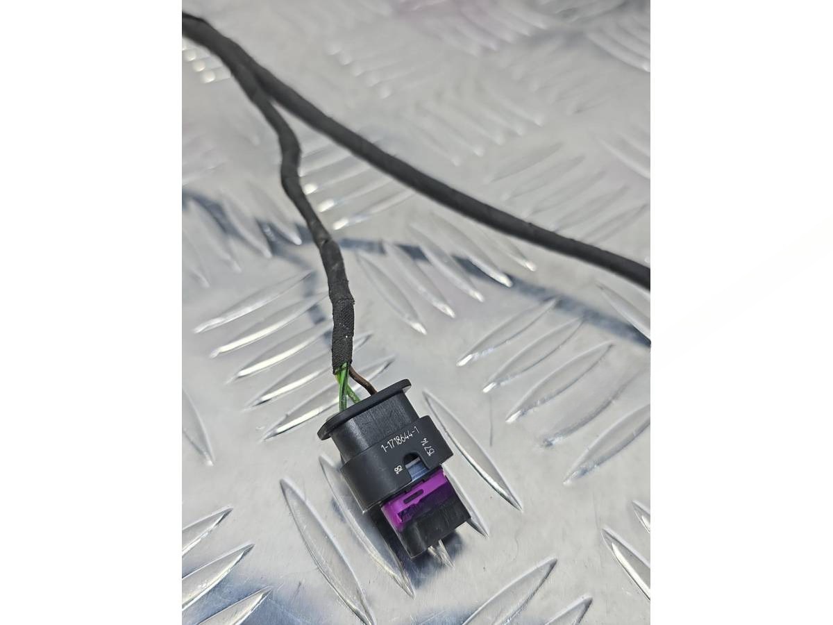 Новое BMW X6 F16, 2014 г., OEM 61129367698, арт. А052-26-10-1, фото 4