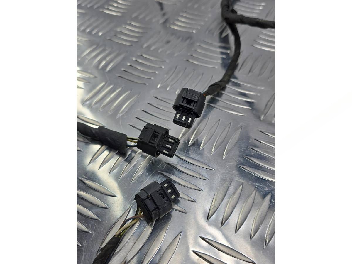Новое Mercedes E W212, 2014 г., OEM A2124404851, арт. А058-26-10-1, фото 2