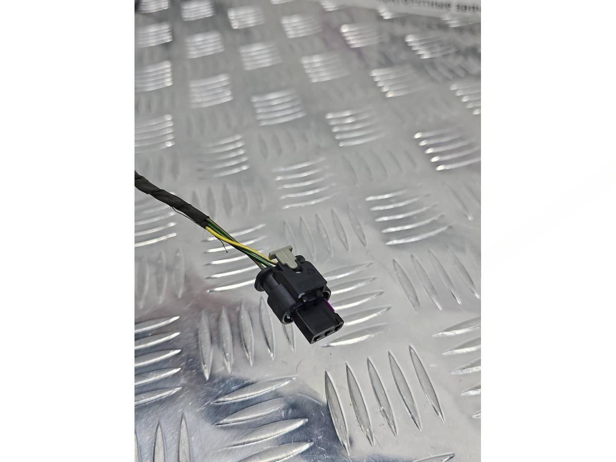 Новое Audi A4, 2017 г., OEM 8W0971104G, арт. А063-26-10-1, фото 3