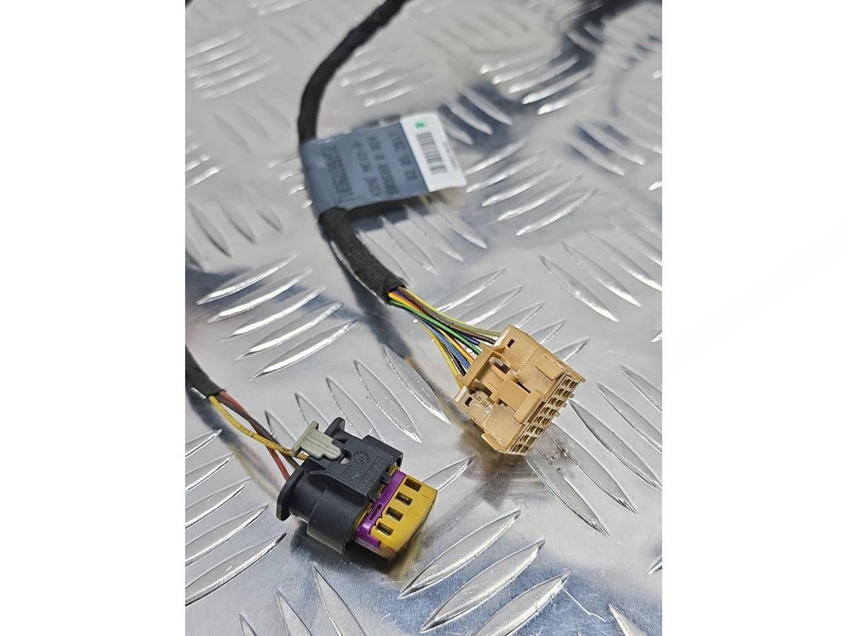 Новое Audi A4, 2017 г., OEM 8W0971104G, арт. А063-26-10-1, фото 5