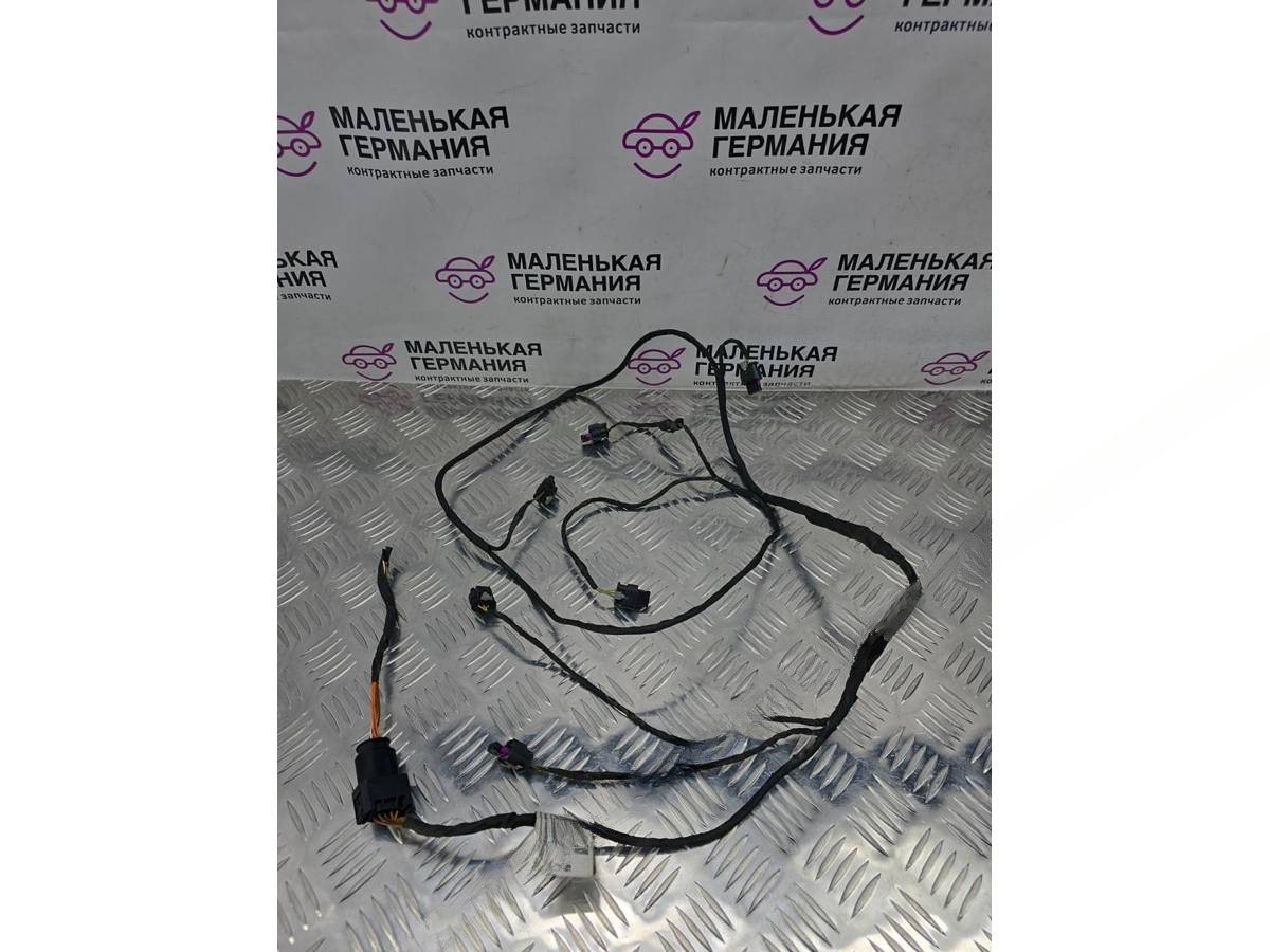 Новое BMW G30/G31, 2018 г., OEM 61129364201, арт. А084-26-10-1