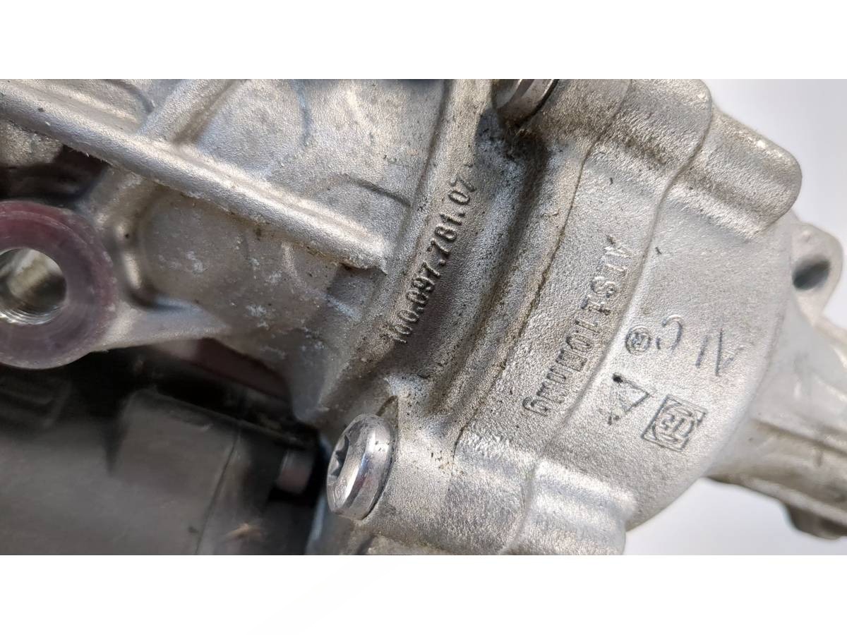 Новое Porsche Taycan, 2020 г., OEM 9J1501605c, арт. 21382568, фото 2