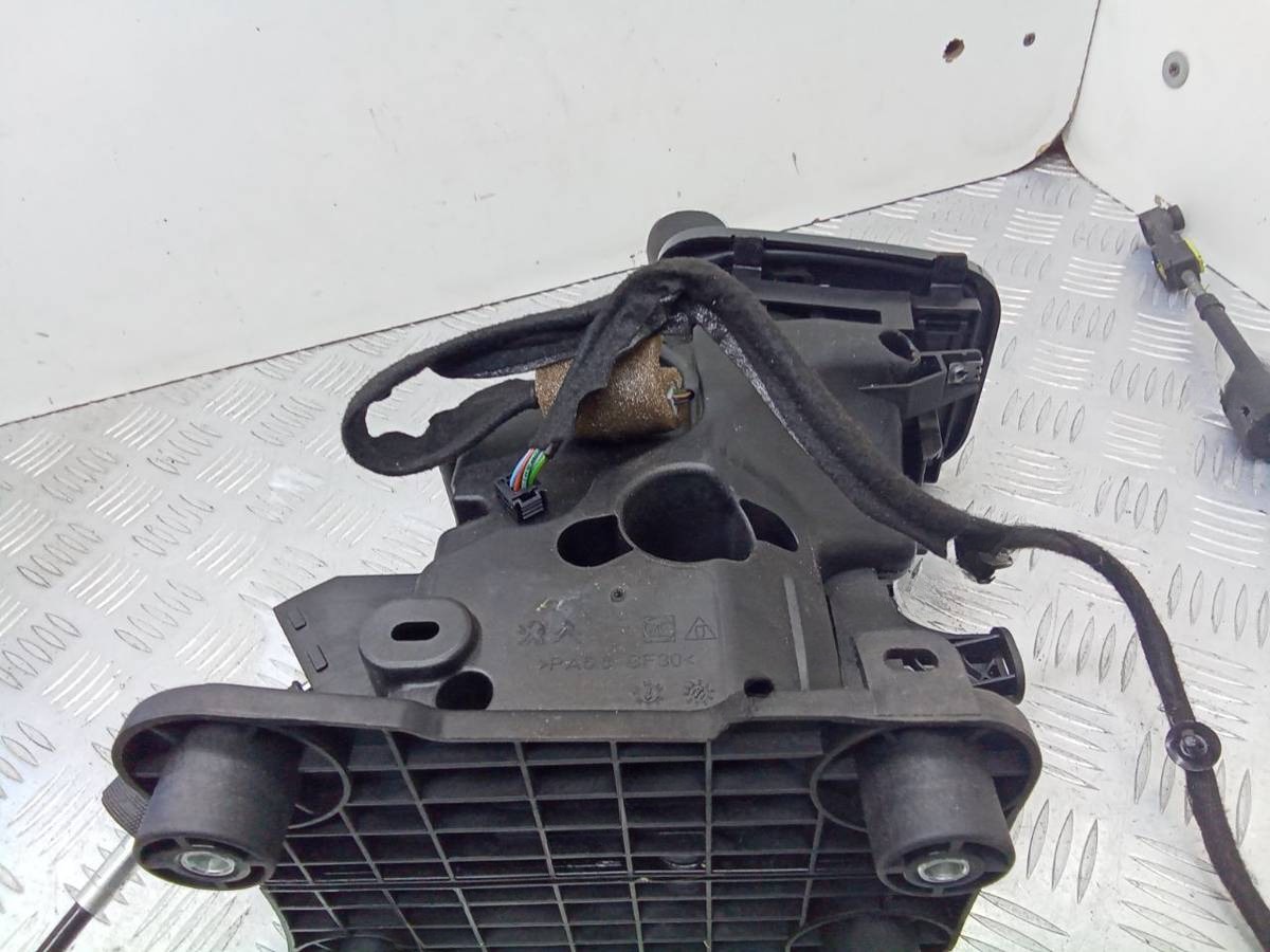 Новое Peugeot 5008, 2011 г., OEM 96720973ZE, арт. 108389660, фото 13