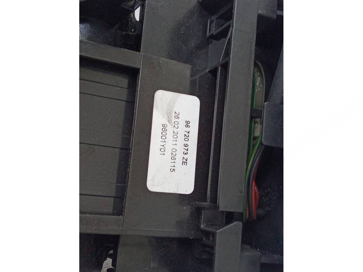 Новое Peugeot 5008, 2011 г., OEM 96720973ZE, арт. 108389660, фото 19