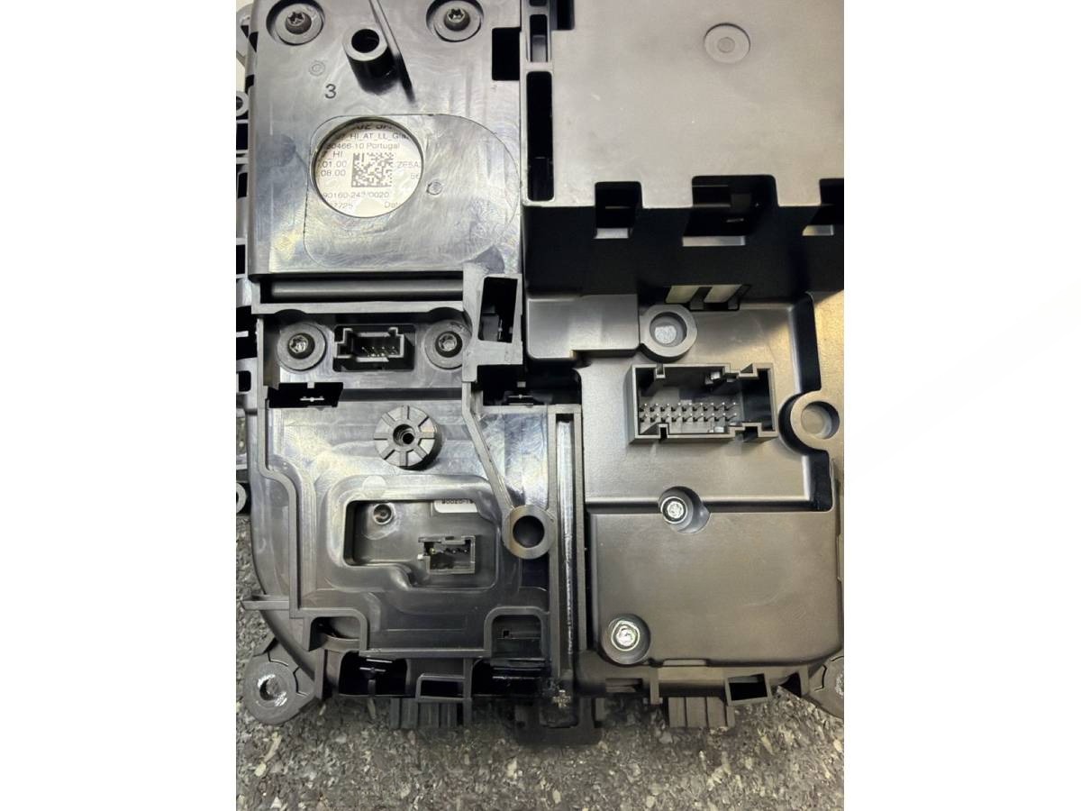 Новое BMW XM G09, 2023 г., OEM 5A636E1, арт. 11252, фото 9