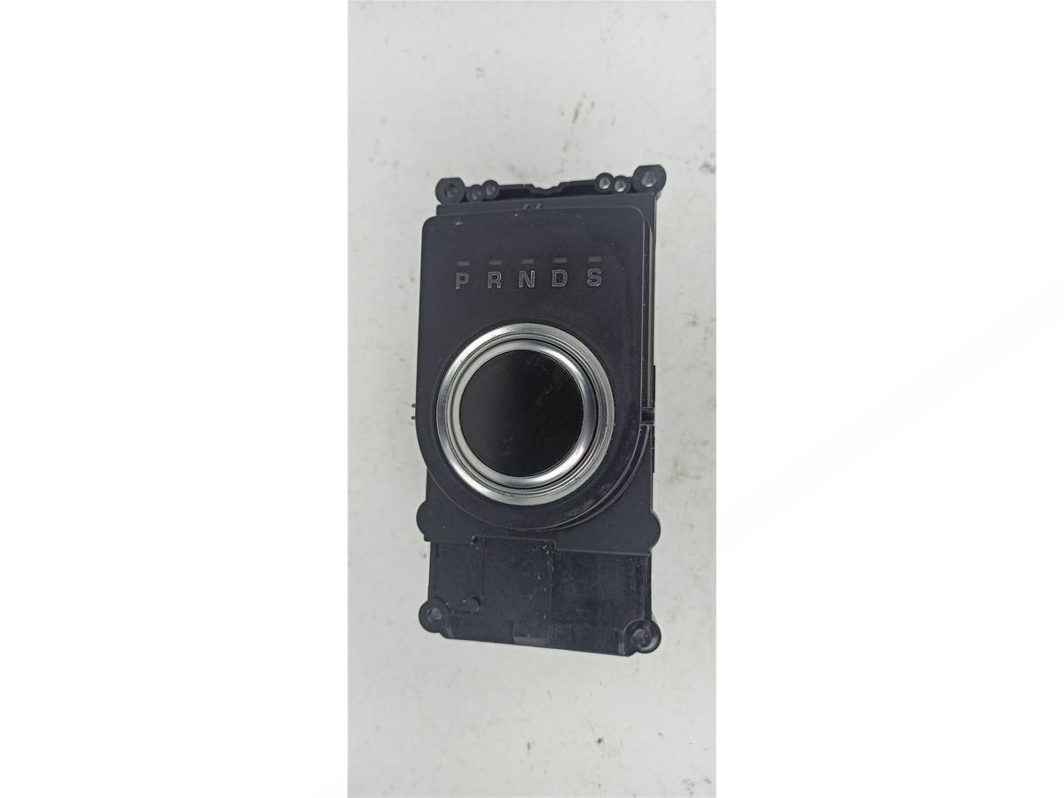 Новое Audi A4 L538, 2018 г., OEM 8k0907357, арт. 16158
