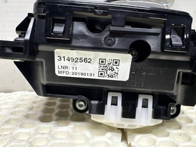Новое Volvo V60, 2019 г., OEM 31492562, арт. 16866, фото 14