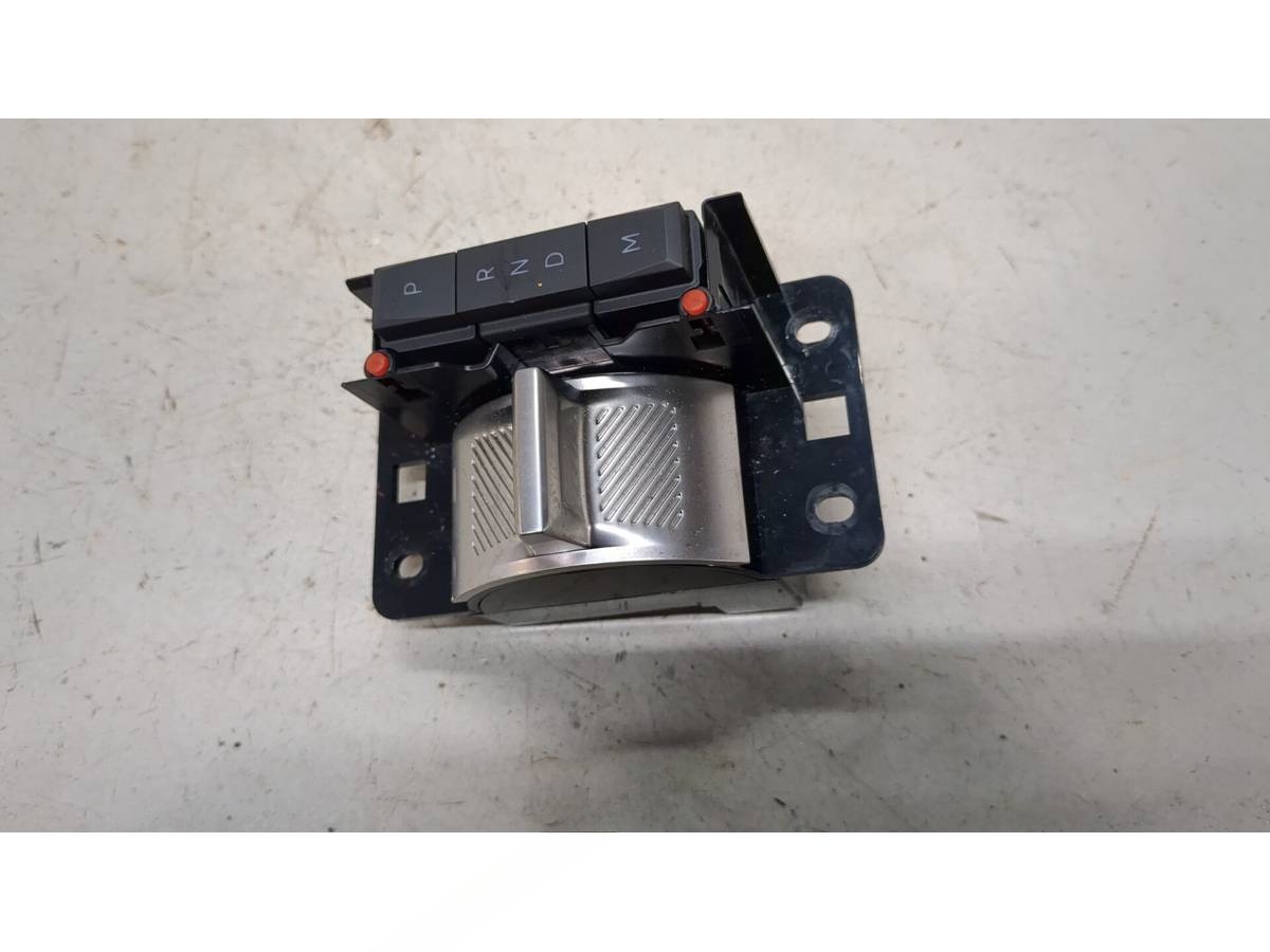Новое Peugeot 3008, 2024 г., OEM 98440964ZD, арт. 20111615