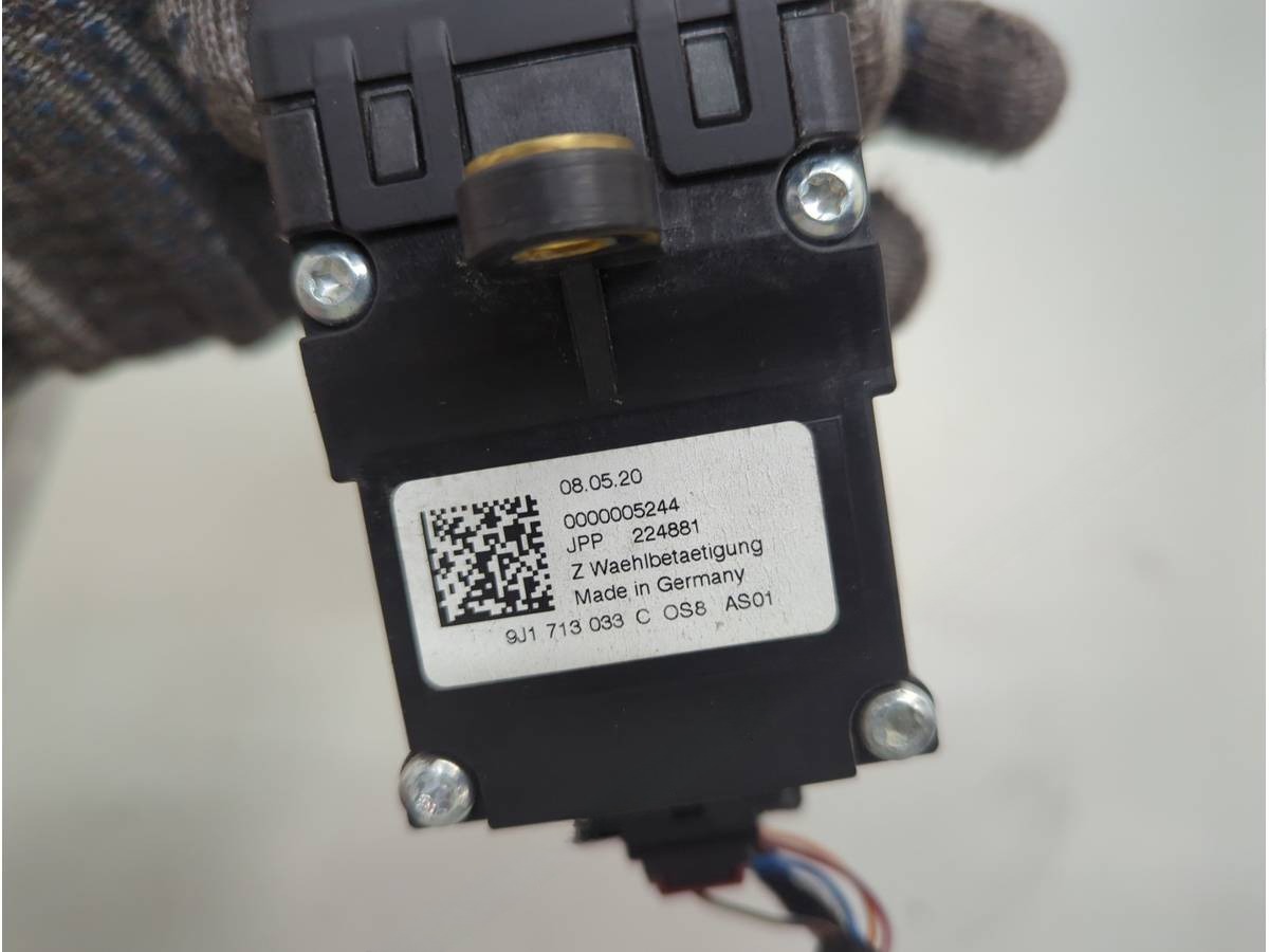 Новое Porsche Taycan, 2020 г., OEM 9J1713033C, арт. 21384065, фото 5