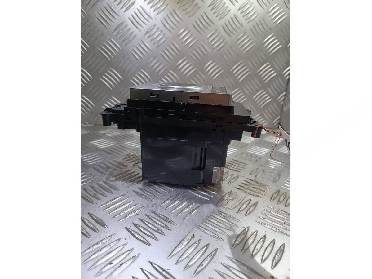 Новое BMW X1 F48, 2018 г., OEM 51127332318, арт. 40743, фото 5