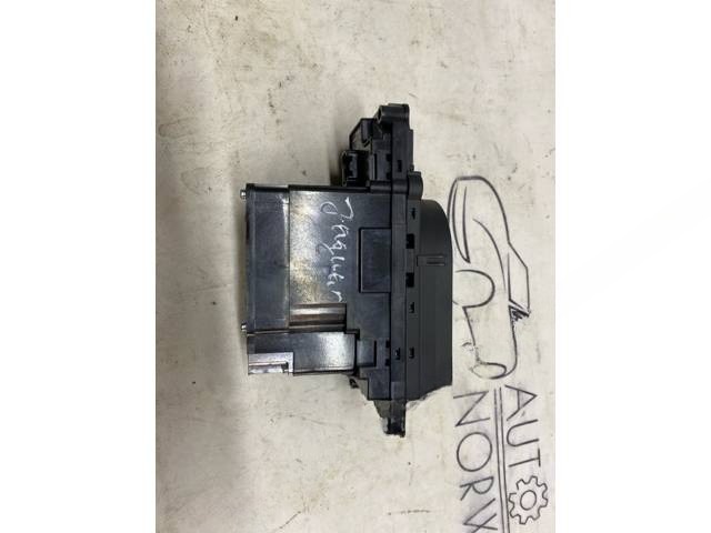 Новое Skoda Octavia X761, 2017 г., OEM 5E0809958, арт. 8552, фото 3