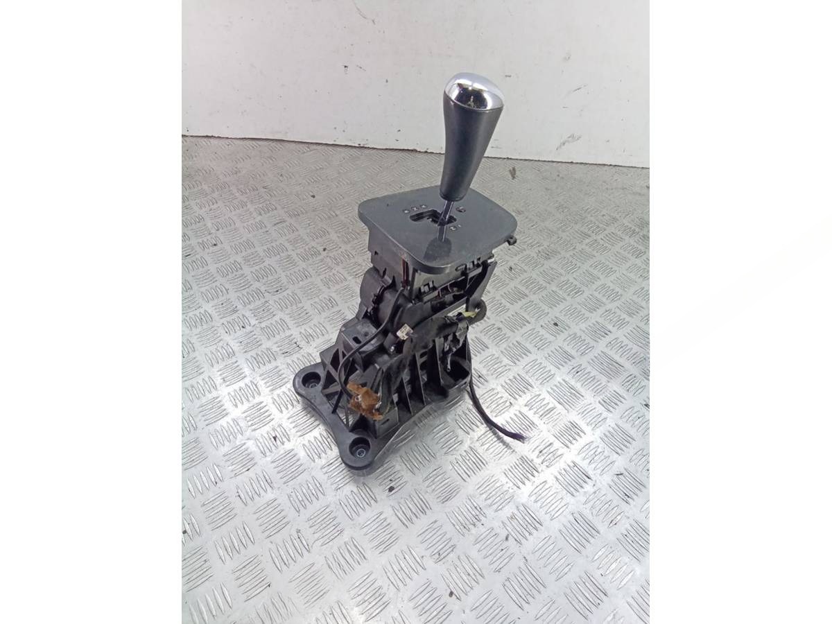Новое Peugeot 5008, 2012 г., OEM 9687024580, арт. 86931488