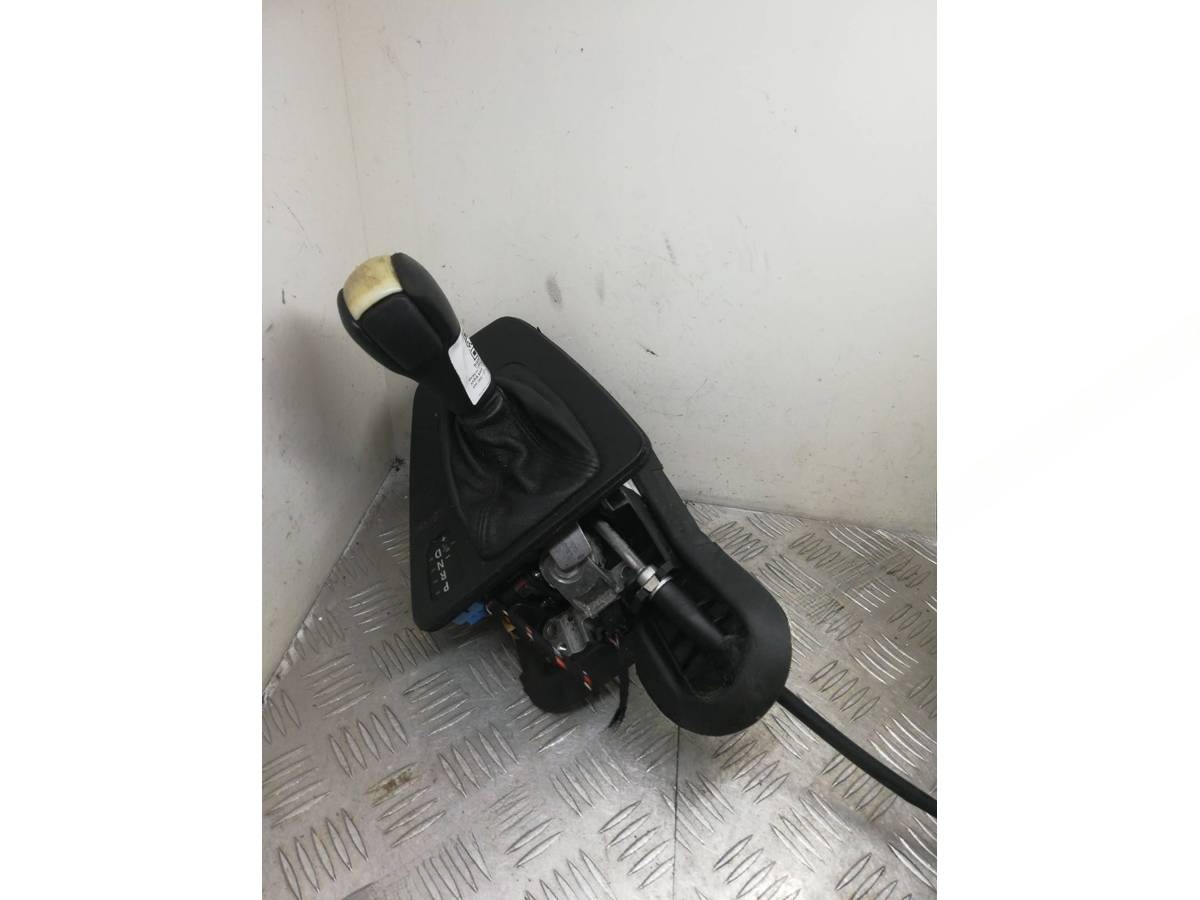 Новое BMW E90/E91/E92/E93, 2006 г., OEM 25167562484, арт. 99959374303