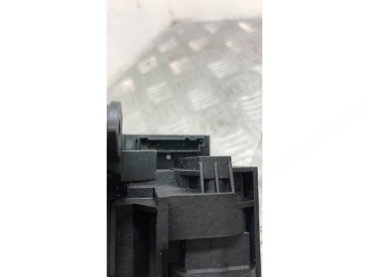 Новое BMW G30/G31, 2019 г., OEM 7947692, арт. 999593793952, фото 6
