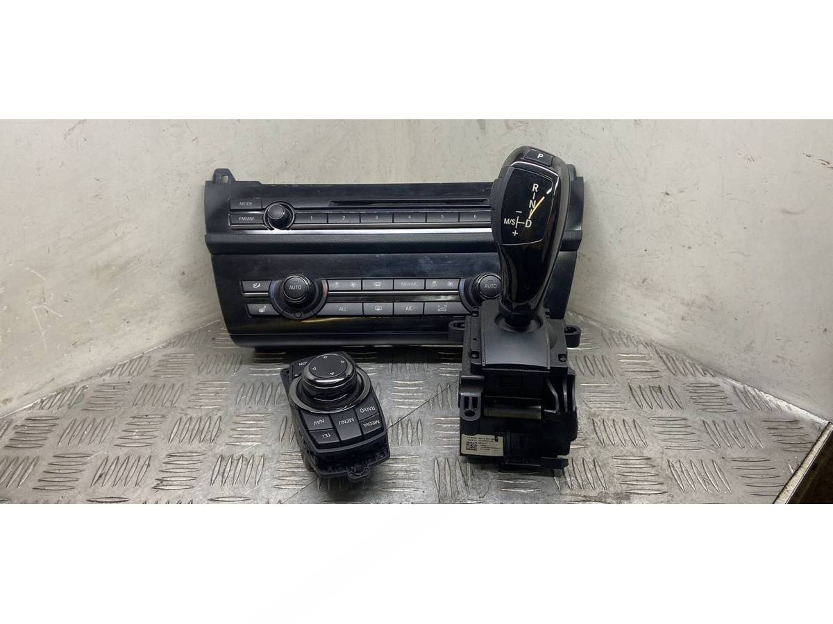 Новое BMW F10/F11/GT F07, 2013 г., OEM 61319296908, арт. 99959379737