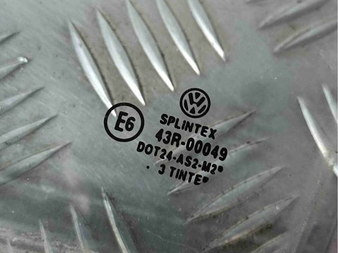 Стекло двери задней левой Volkswagen Golf, 1998 г., арт. 012644, фото 2