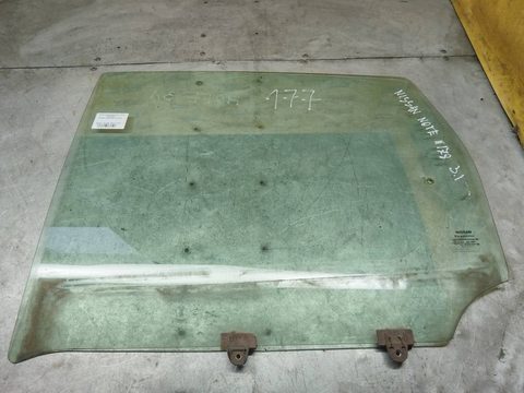 Стекло двери задней левой Nissan Note, 2005 г., арт. 107772