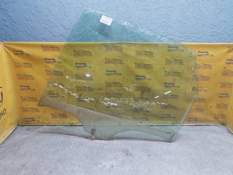 Стекло двери задней левой Renault Scenic, 2003 г., арт. 142581