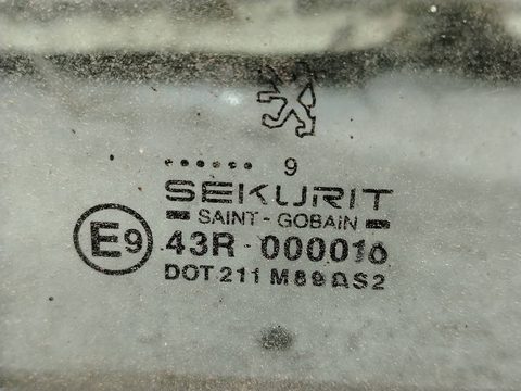 Стекло двери задней левой Peugeot 306, 1993 г., OEM 43r000015, арт. 209334, фото 2