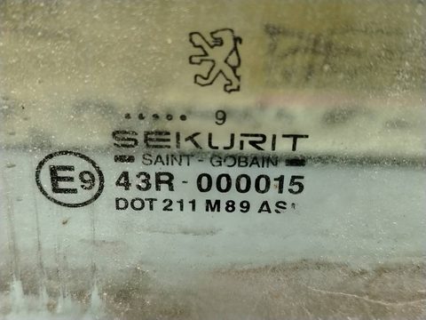 Стекло двери задней левой Peugeot 306, 1993 г., OEM 43r000015, арт. 209335, фото 2