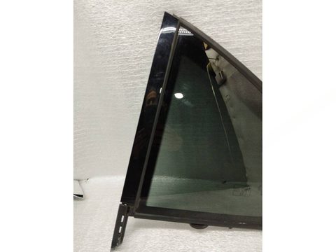 Стекло двери задней левой Mercedes C W205, 2016 г., OEM A2057300055, арт. 26158, фото 3