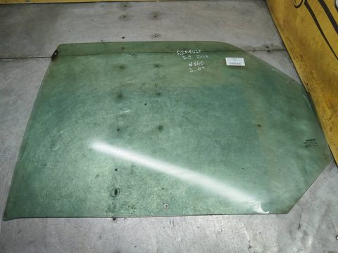 Стекло двери задней левой Renault Scenic RX4, 1999 г., арт. 54211
