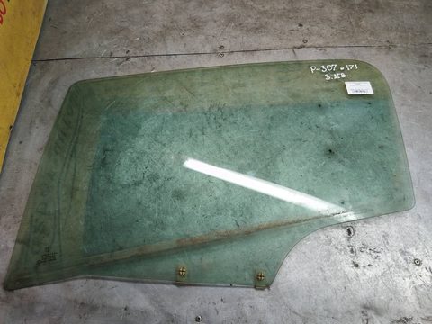 Стекло двери задней левой Peugeot 307, 2001 г., арт. 94118