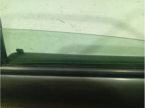Стекло двери задней левой Renault Laguna, 1998 г., арт. 98836652