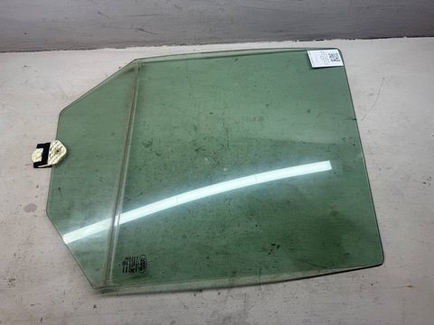 Стекло двери задней левой Land-Rover Range Rover Sport, 2009 г., арт. B102408175