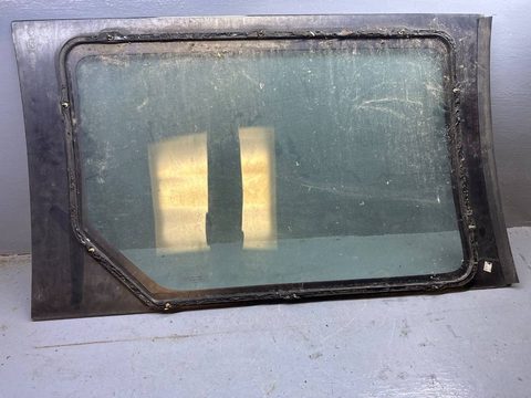 Стекло двери задней левой Chrysler Voyager, 1998 г., OEM 04717175, арт. B110532266, фото 2