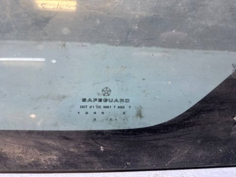 Стекло двери задней левой Chrysler Voyager, 1998 г., OEM 04717175, арт. B110532266, фото 3