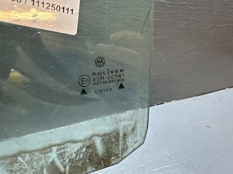 Стекло двери задней левой Volkswagen Passat B5, 1997 г., OEM 3B5845025, арт. B111250111, фото 2