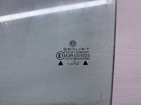 Стекло двери задней левой Volkswagen Passat B3, 1990 г., OEM 333845205, арт. B113539106, фото 2