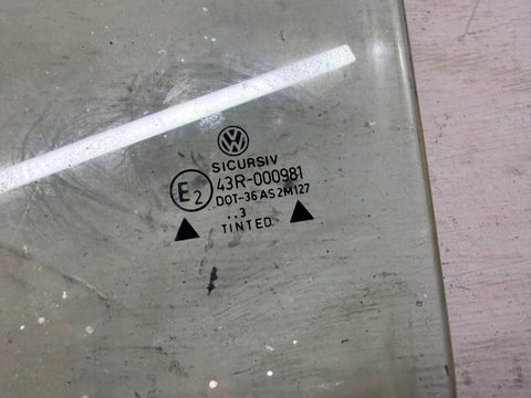 Стекло двери задней левой Volkswagen Passat B4, 1994 г., OEM 333845205, арт. B114364899, фото 2