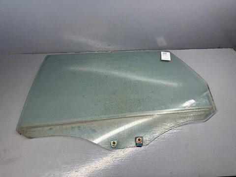 Стекло двери задней левой Mitsubishi Grandis, 2005 г., арт. B88430510