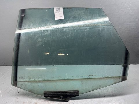 Стекло двери задней левой Audi 80 B3, 1989 г., OEM 893845025, арт. B92487365