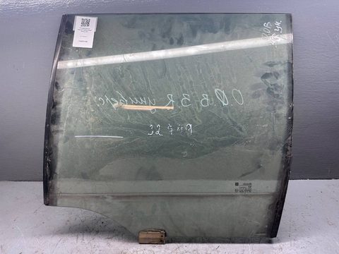 Стекло двери задней левой Opel Omega B, 1995 г., арт. B93473199