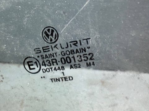 Стекло двери задней левой Volkswagen Bora, 2001 г., OEM 1J9845025F, арт. B93694910_2