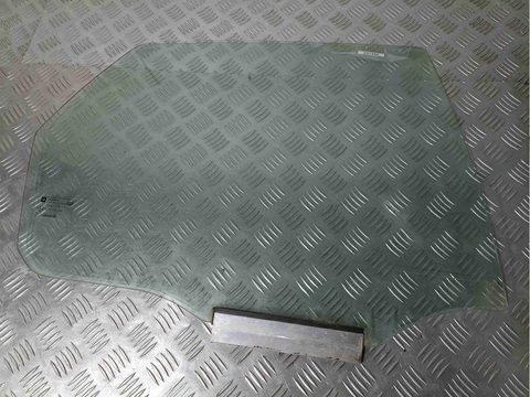 Стекло двери задней правой Opel Vectra, 1999 г., арт. 021488