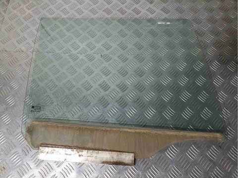 Стекло двери задней правой Opel Zafira, 2003 г., арт. 023391