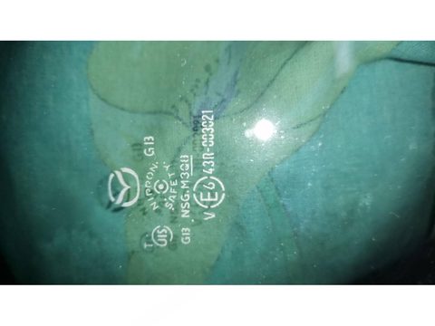 Стекло двери задней правой Mazda 2, 2009 г., арт. 05062