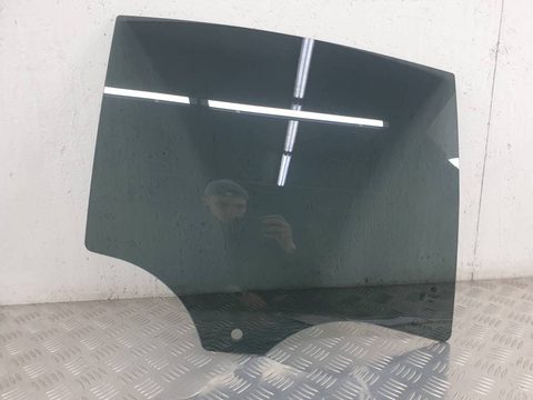 Стекло двери задней правой BMW 5 G30/G31, 2017 г., арт. 13310