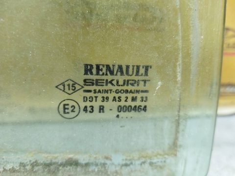 Стекло двери задней правой Renault Safrane, 1992 г., арт. 148700, фото 2