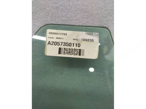 Стекло двери задней правой Mercedes C W205, 2016 г., OEM A2057350110, арт. 19657, фото 2